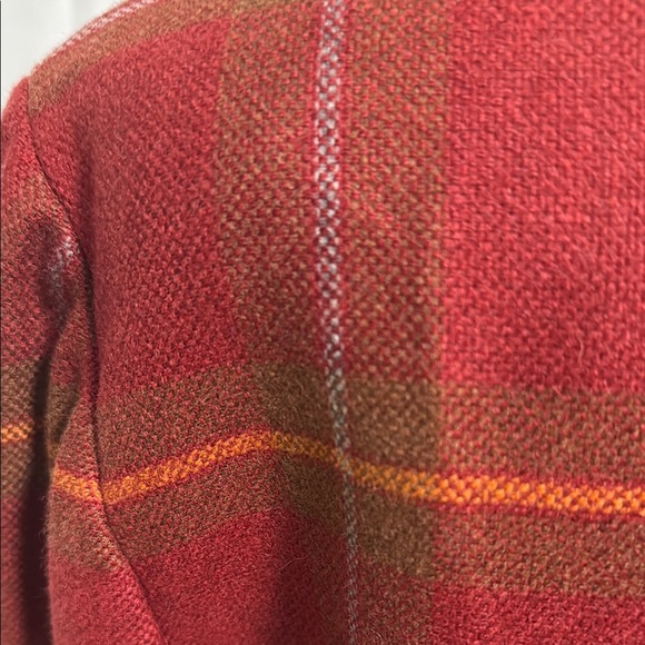 Carlisle Plaid Red Women's Jacket/Blazer 95% Wool 5% Cashmere. Size 10 - Picture 10 of 11